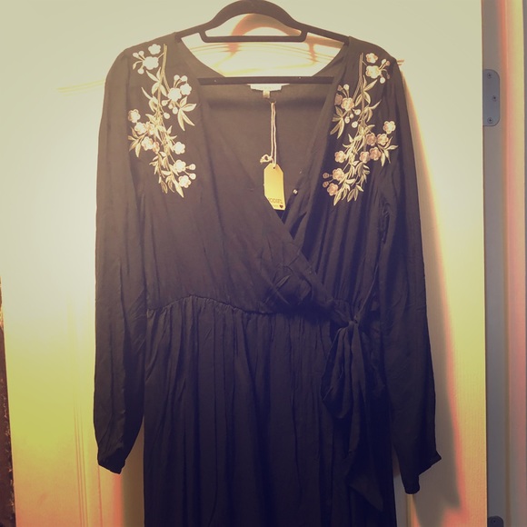 Black Dress - Picture 1 of 1